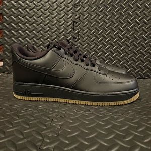 Nike mens Air Force 1 size 13
